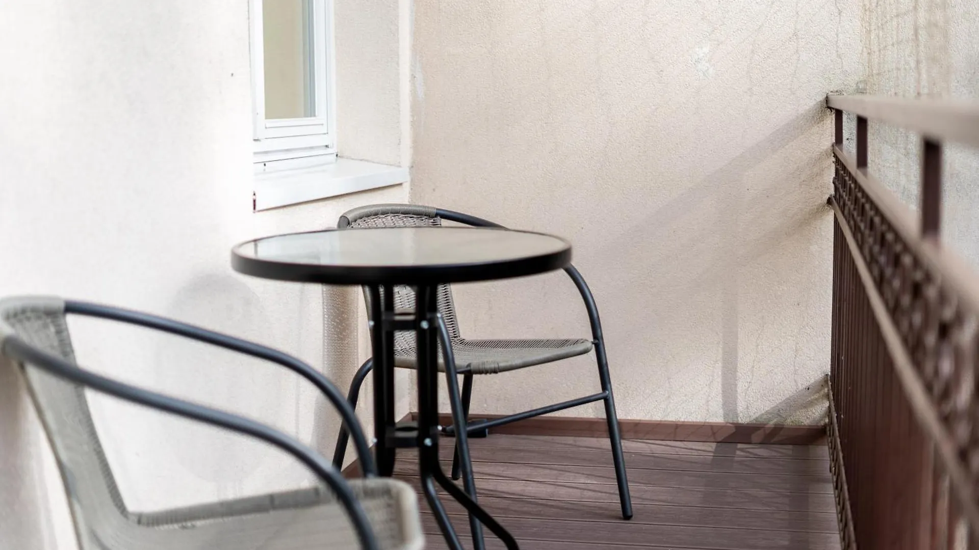 Vistula River Apartment With Mezzanine Krakow Poland